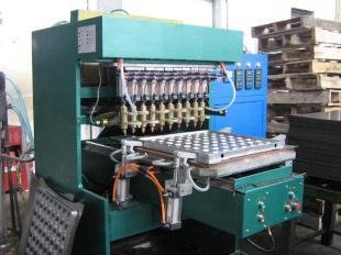 Hvordan fabrikker producerer antistatiske h&aelig;vede gulve